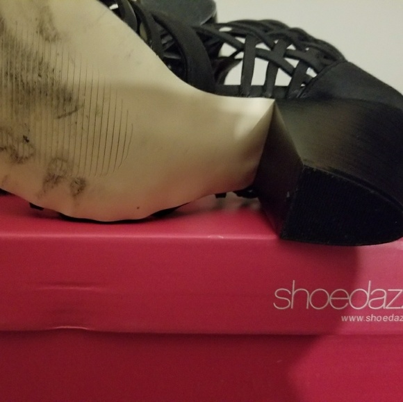 Shoes - Picture 4 of 4